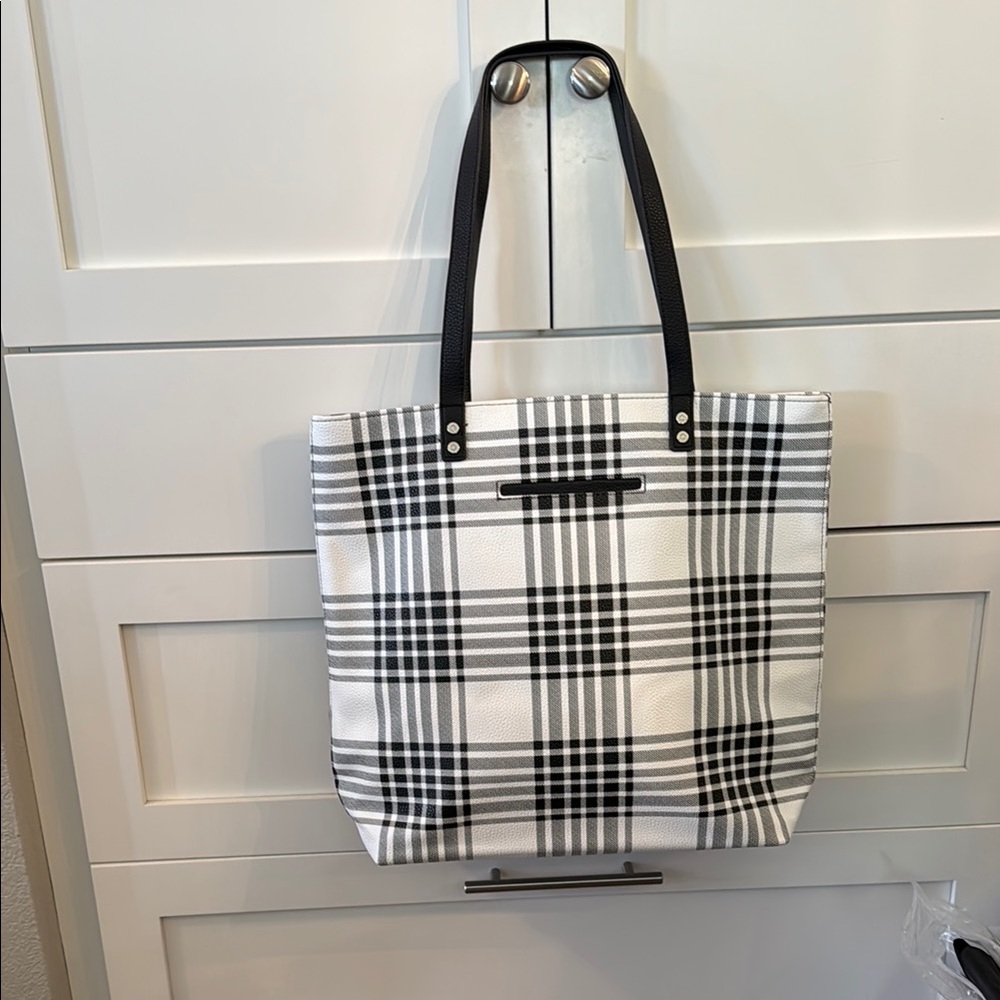 31 Around Town Tote in Buffalo Check Pebble